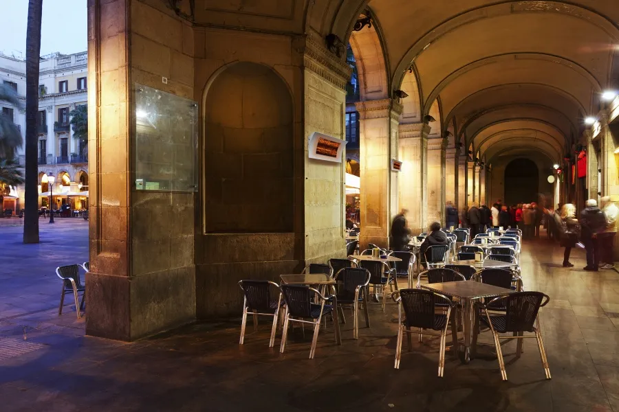 Oasi bassa luminescenza per portici e spazi esterni